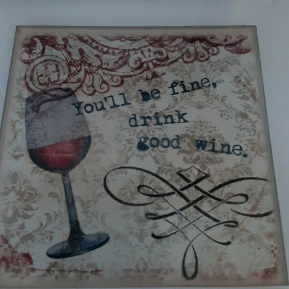 Unbranded novelty glass
